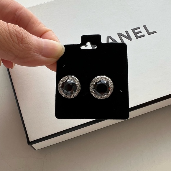 Earring bundle - Picture 5 of 5